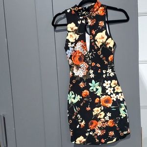 Floral keyhole dress
